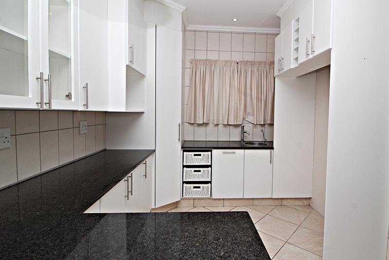 3 Bedroom Property for Sale in Fraaiuitsig Western Cape